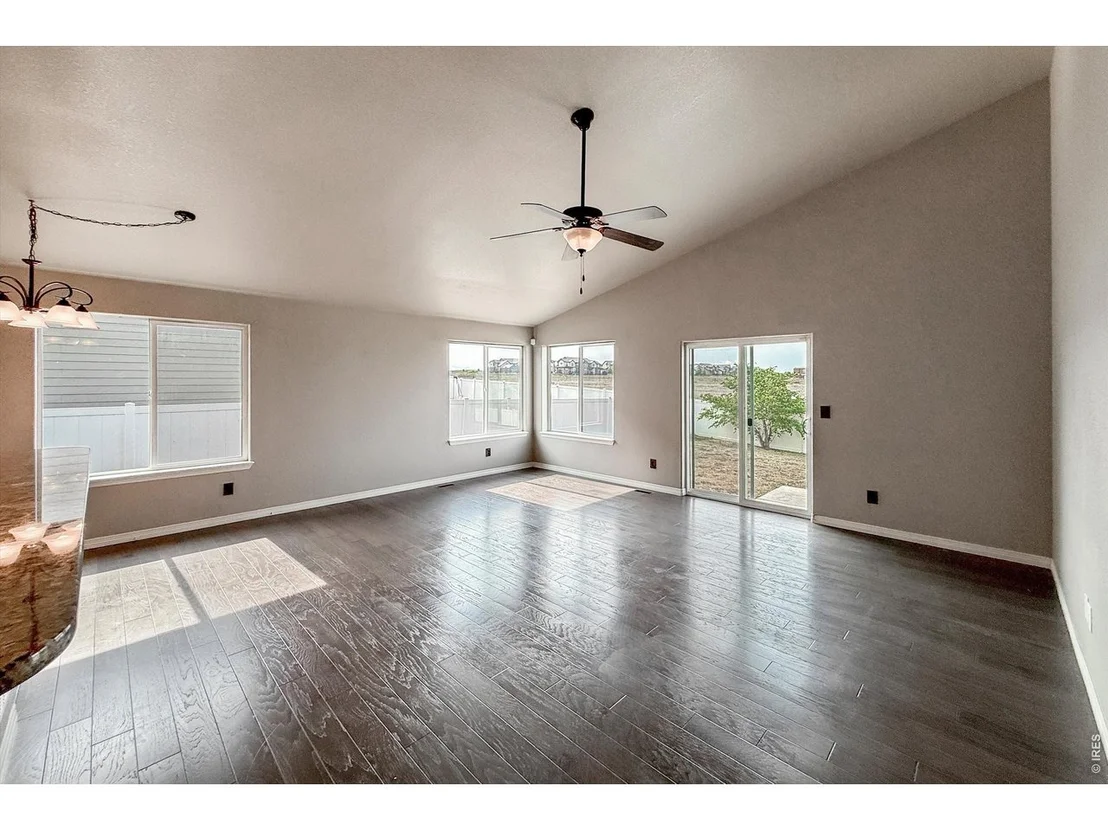 Photo of 1334 Means Ln