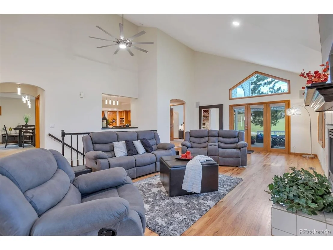 Photo of 5203 Golf Course Dr