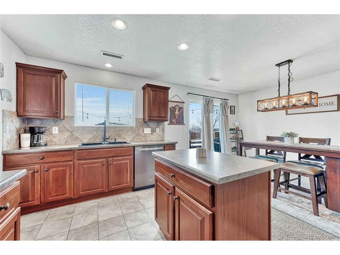 Photo of 230 Lonewolf Dr