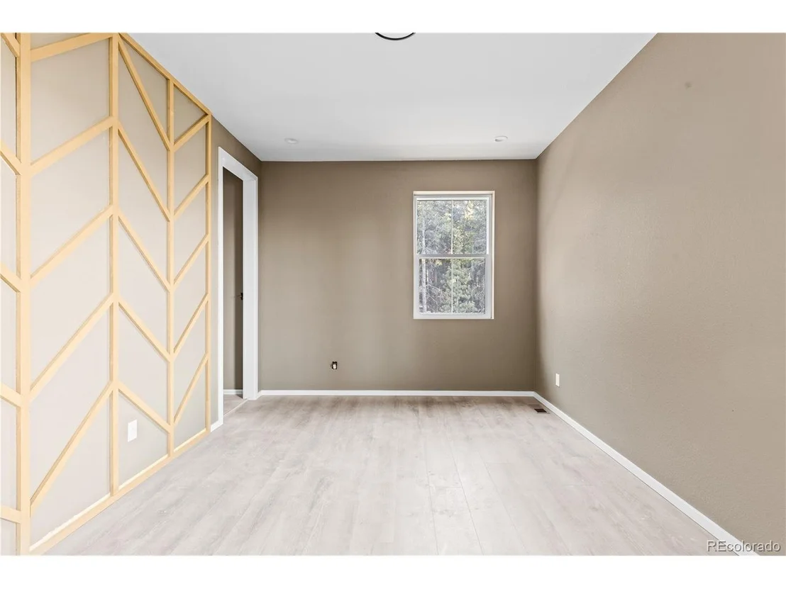 Photo of 50 Evergreen Rd