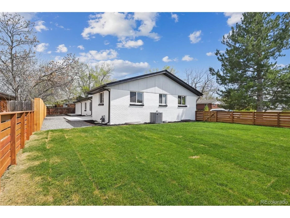 Photo of 290 Beryl Way