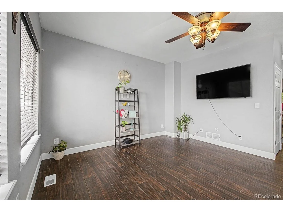 Photo of 9815 Eagle Creek Cir