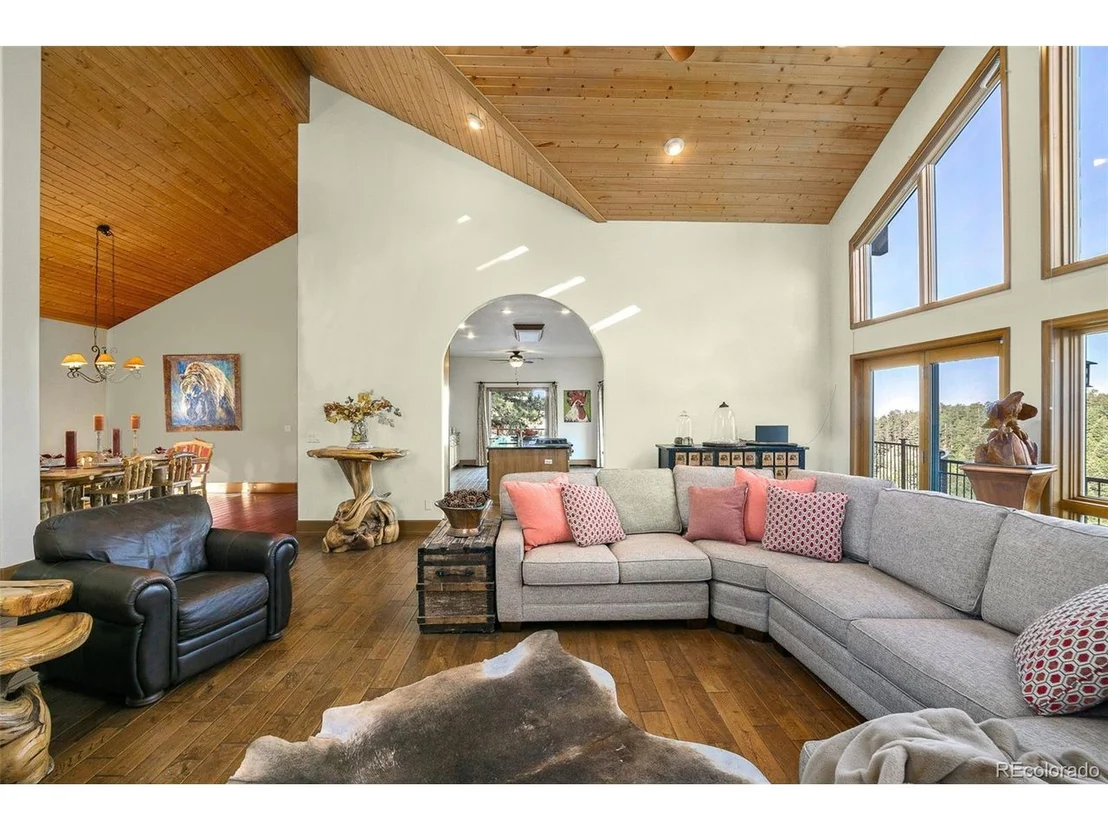 Photo of 180 Enchanted Rd