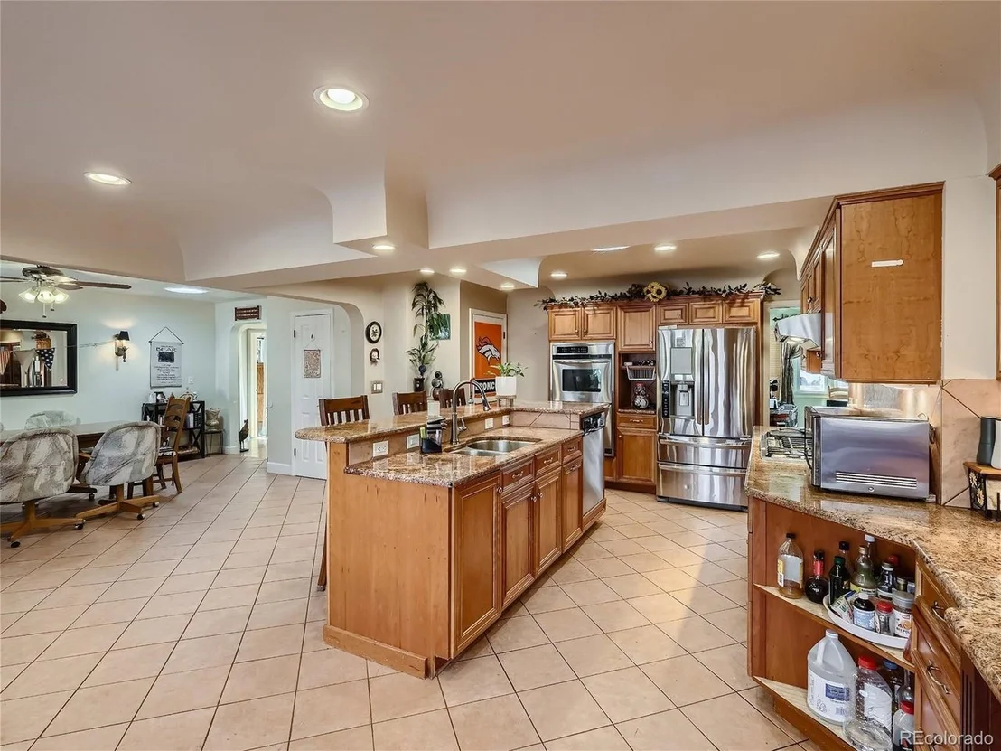 Photo of 2111 Glenfair Dr