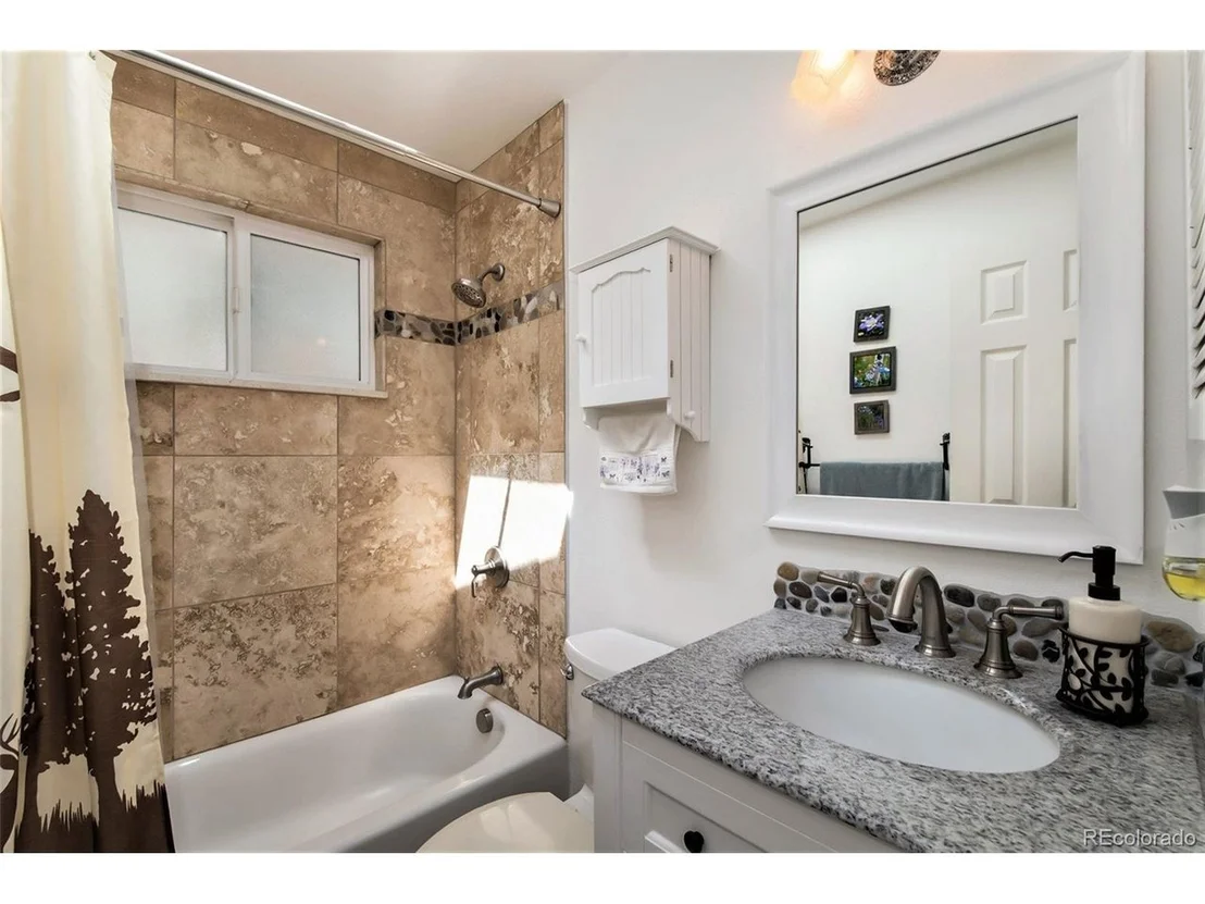 Photo of 5167 Knotty Pine Ln