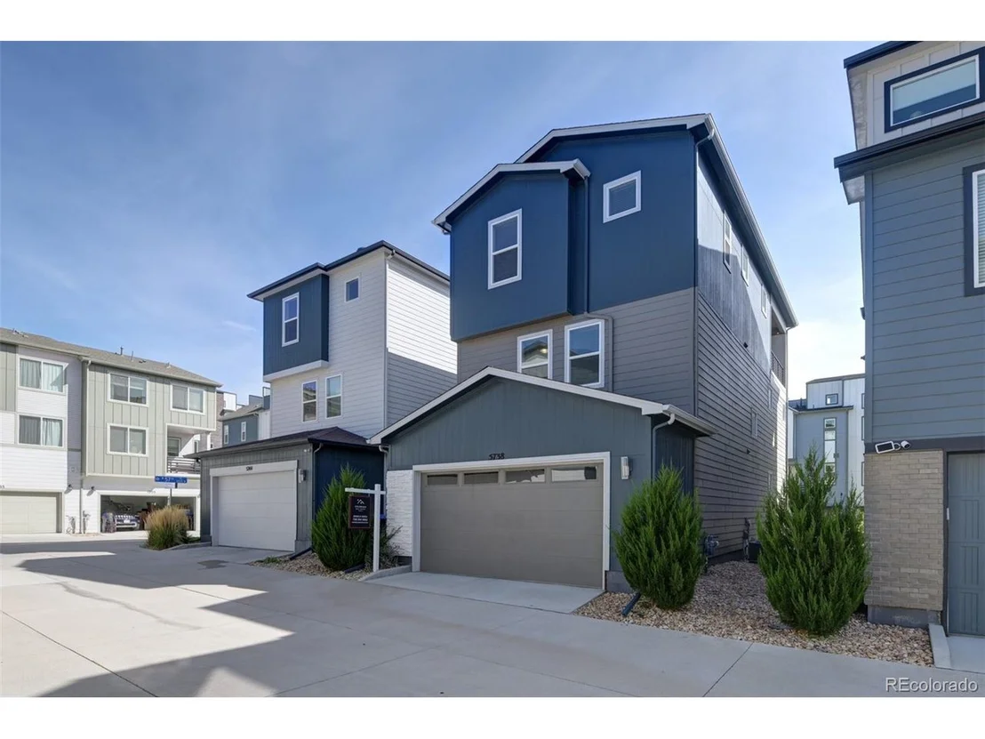 Photo of 5738 Urban Ctr