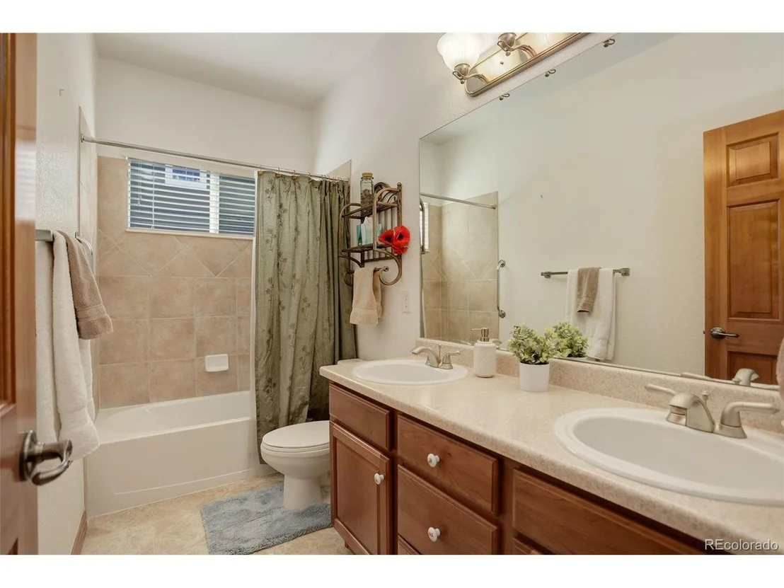 Photo of 2733 River View Dr