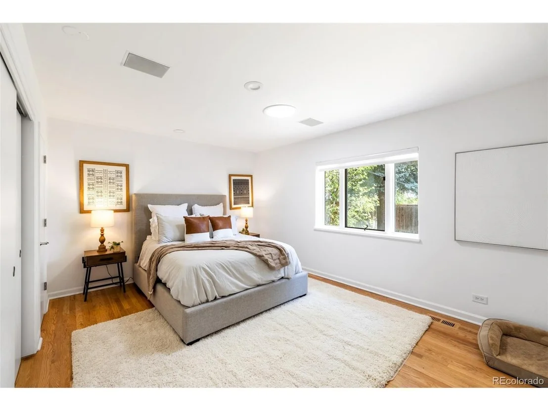 Photo of 2 Elm St