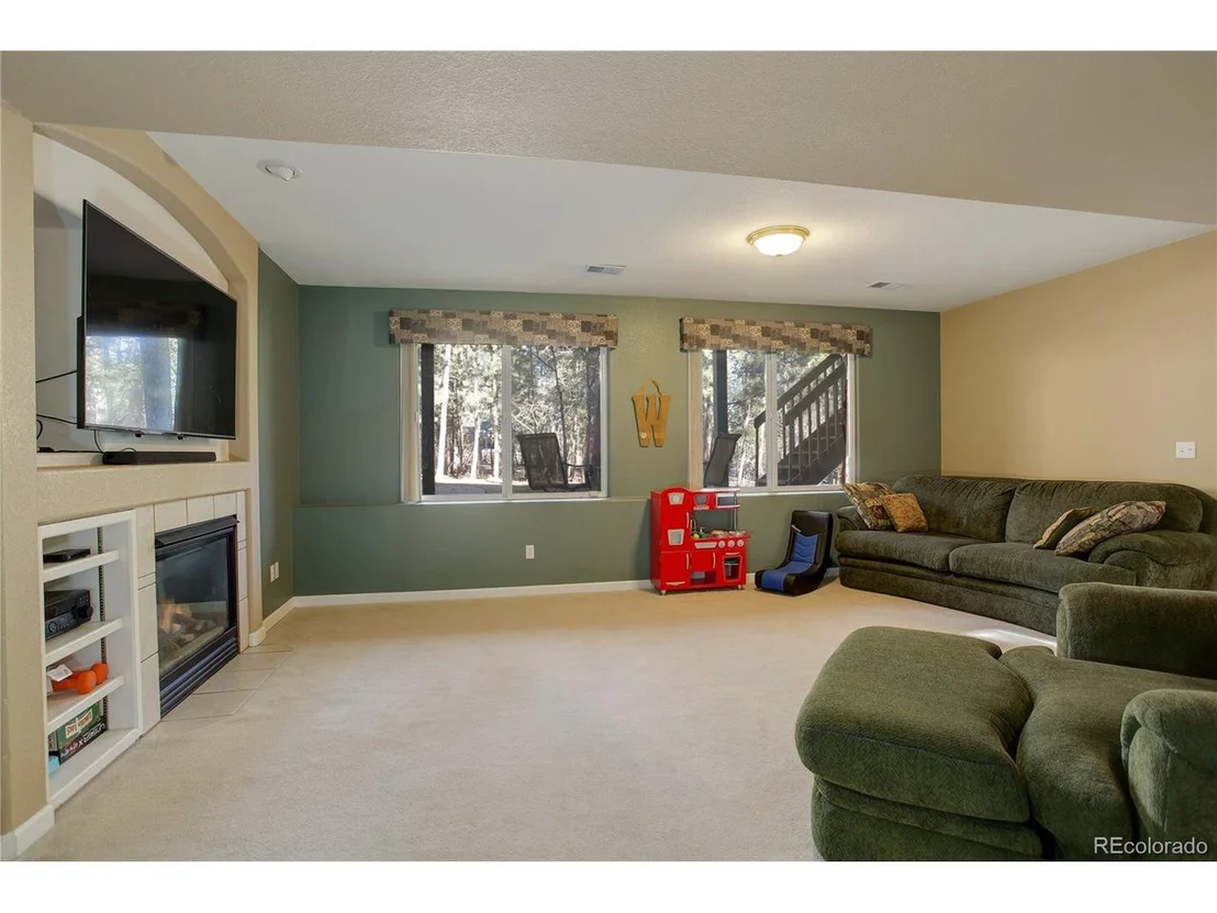Photo of 1065 Independence Dr