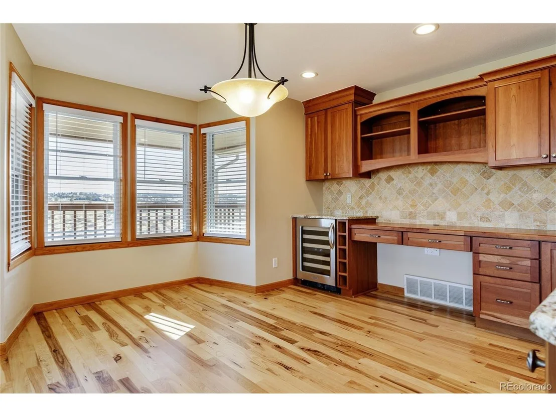 Photo of 6976 Hillpoint Pl