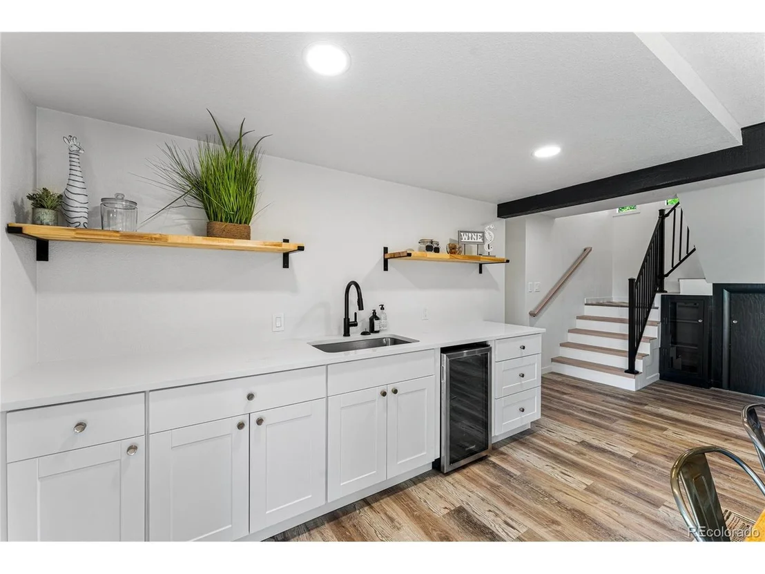 Photo of 1401 Hillside Dr