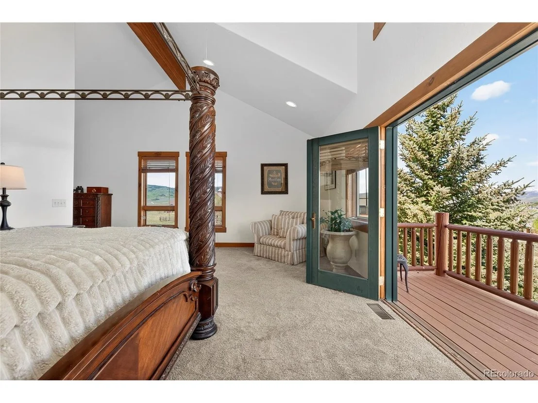 Photo of 724 Saddle Ridge Cir