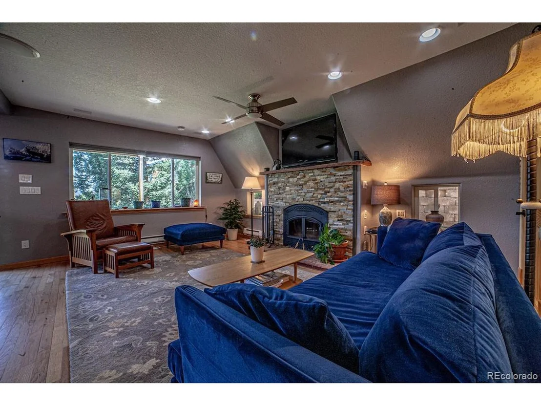 Photo of 8561 London Lane