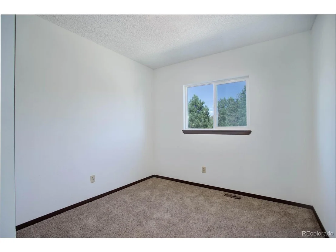 Photo of 2975 Haystack Dr
