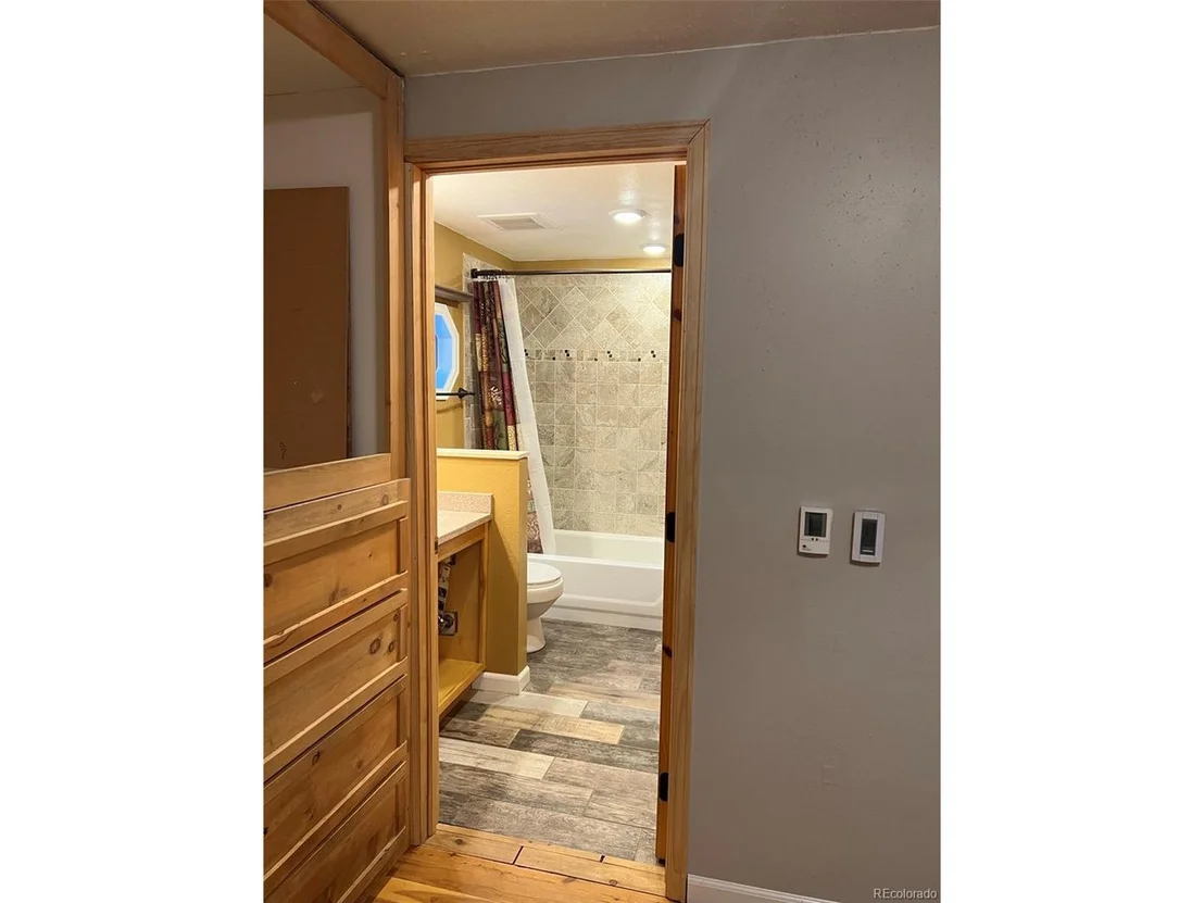 Photo of 5 Beaver Rd