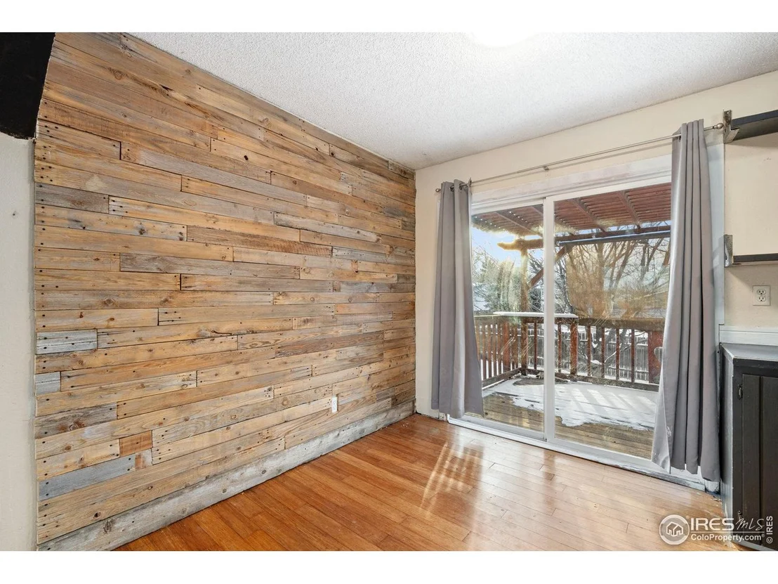 Photo of 803 Table Mountain Ct
