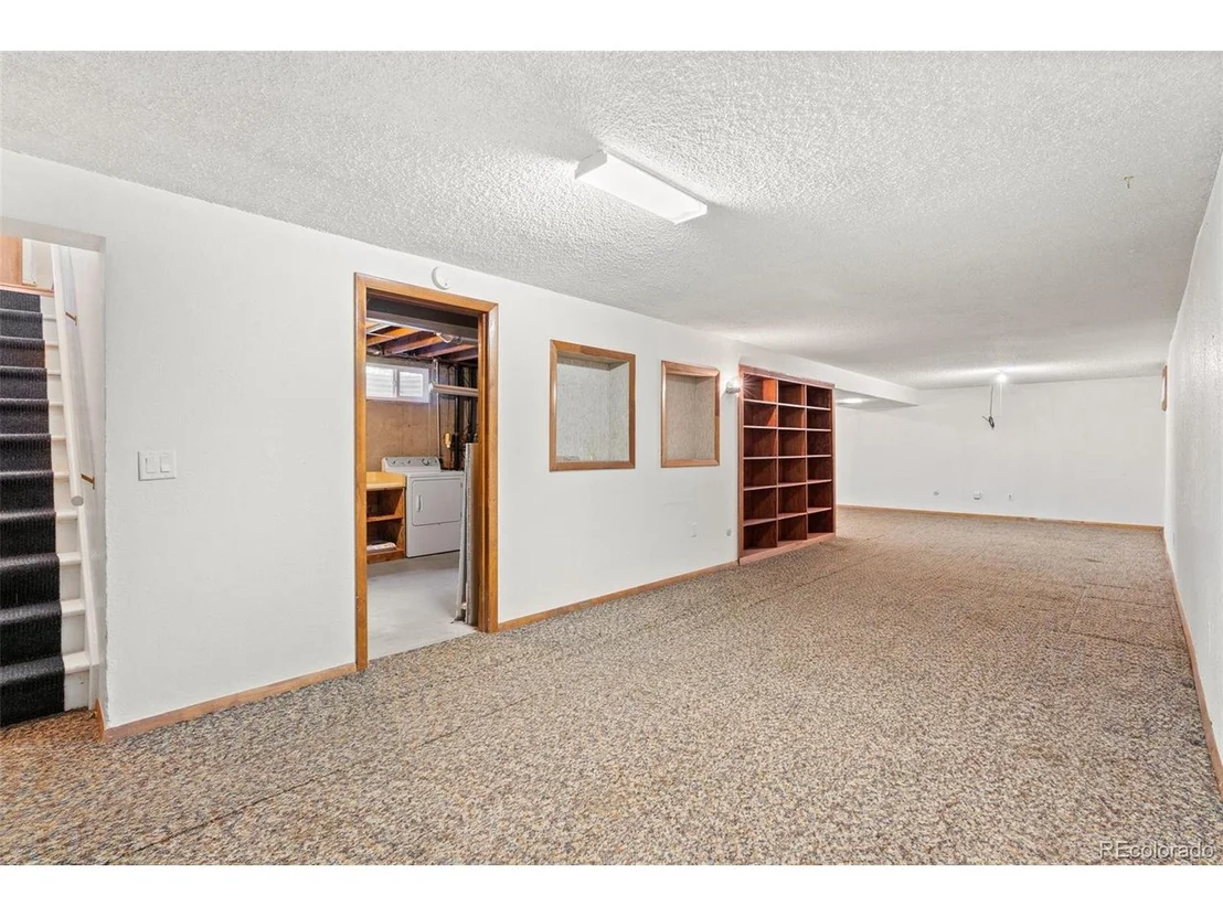 Photo of 7966 Depew St