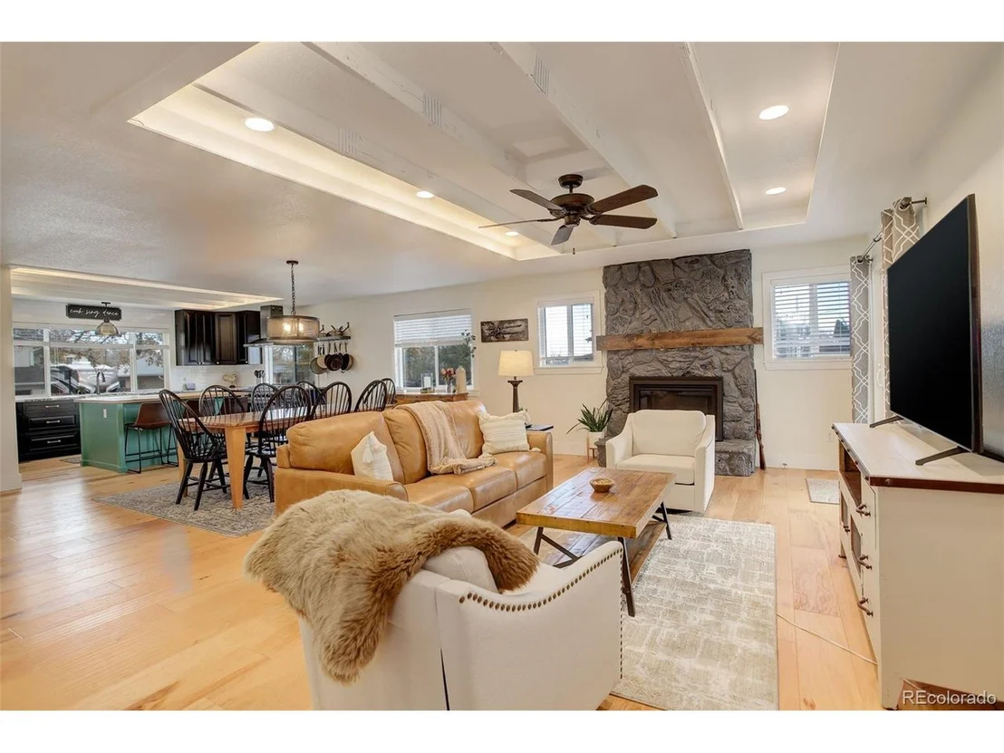 Photo of 6864 W 69th Pl