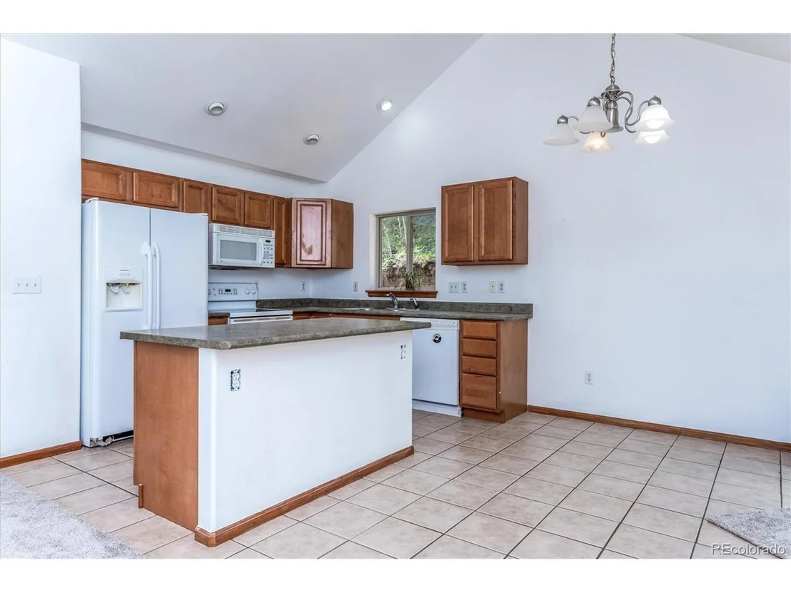 Photo of 368 Lakeview Rd