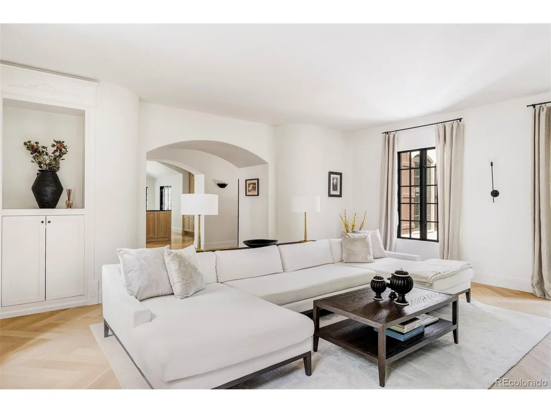 Photo of 4 Foxtail Cir