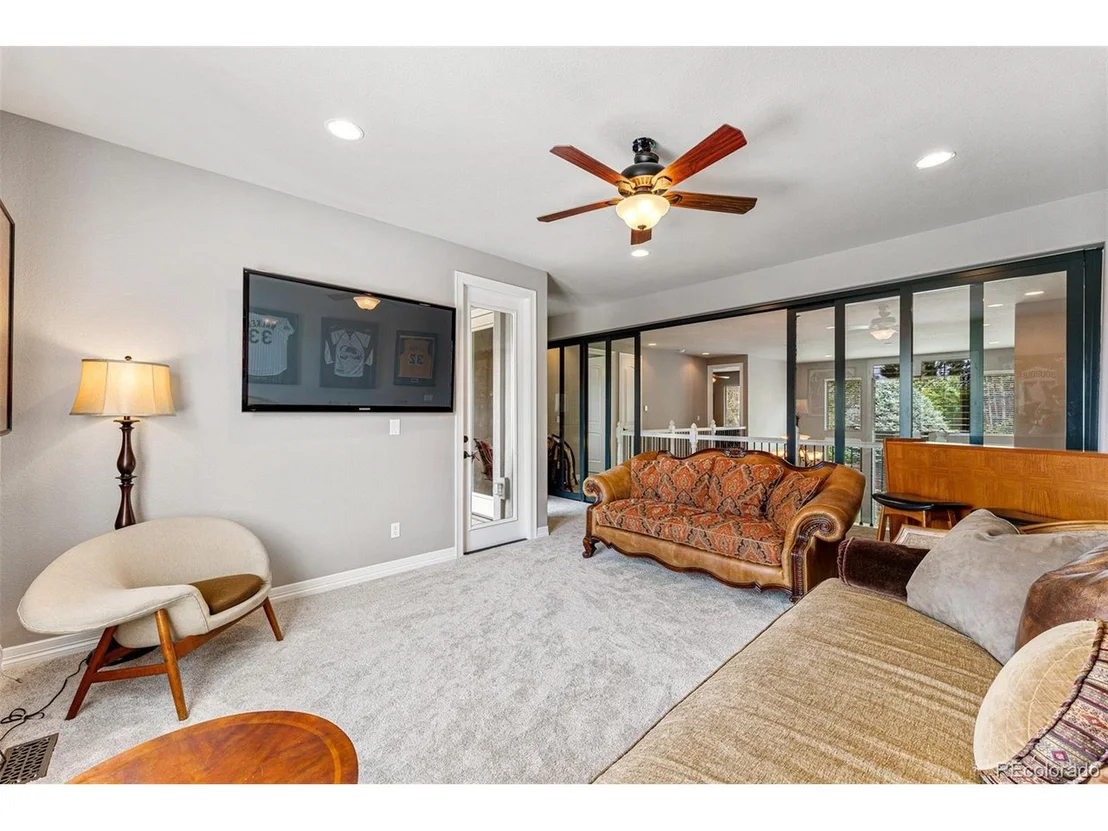 Photo of 9721 Sunset Hill Pl