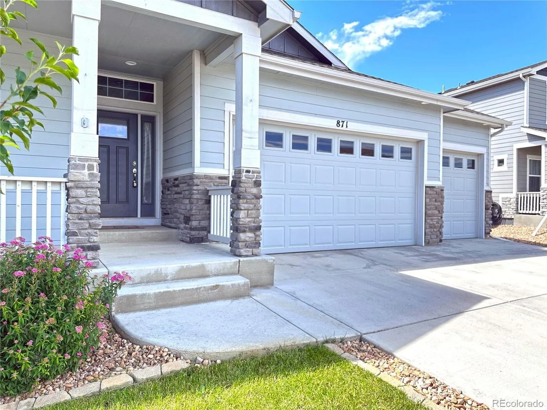 Photo of 871 Sunlight Peak Dr