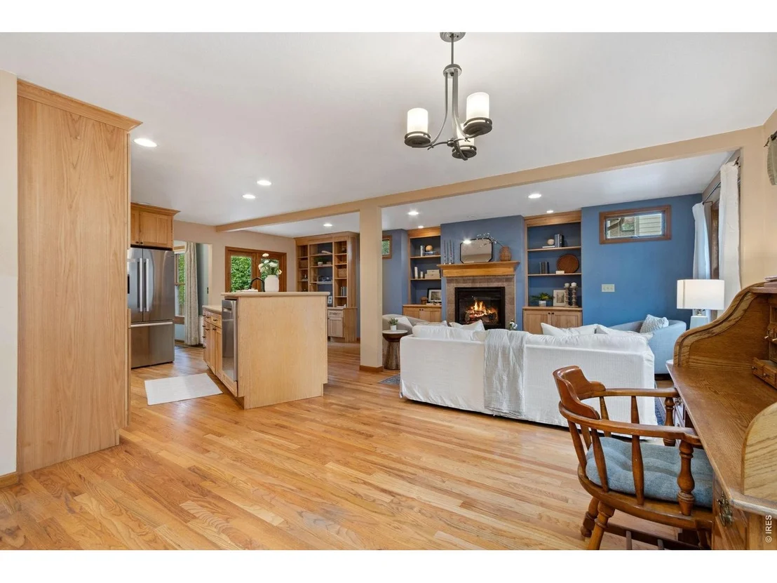Photo of 1562 Faraday Cir