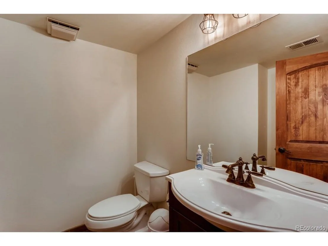 Photo of 275 Meadow Wood Cir