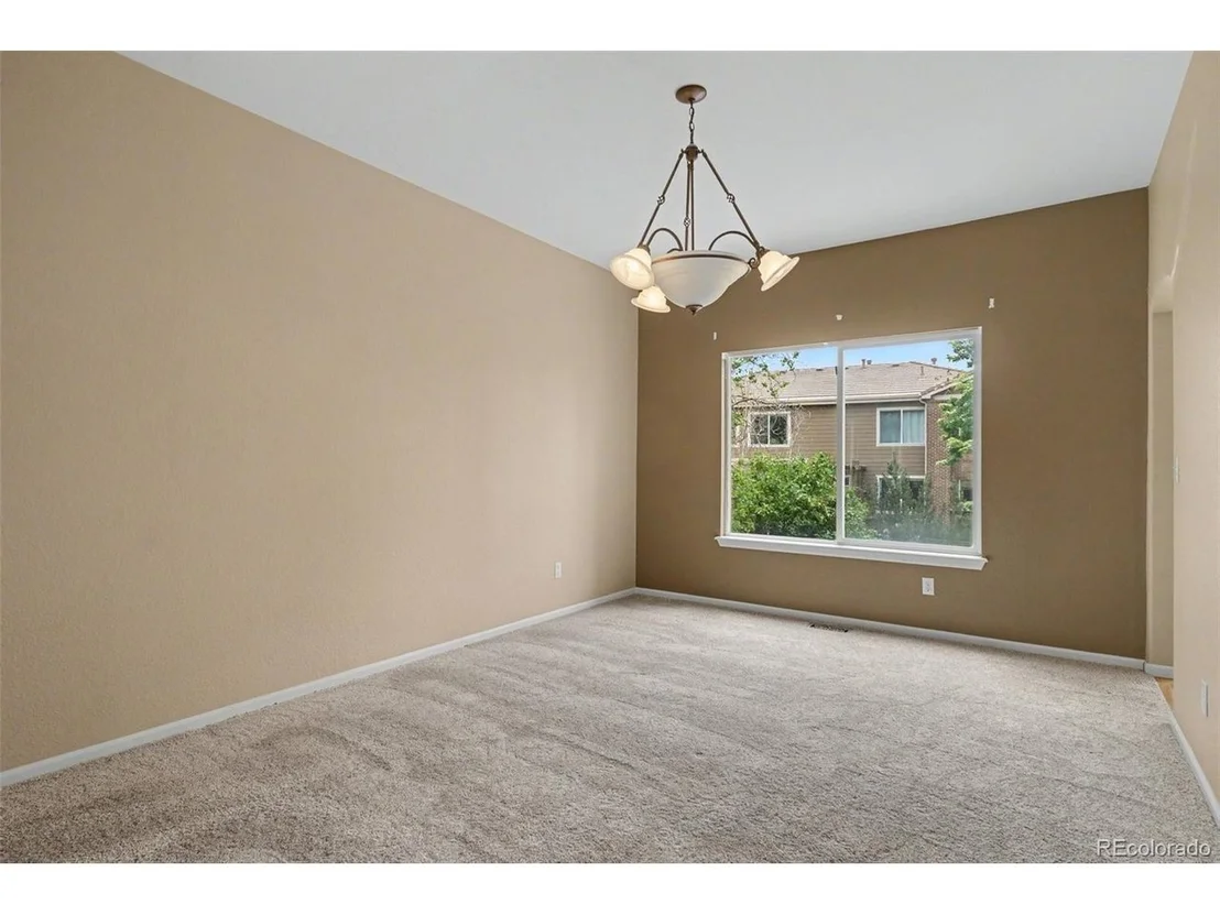 Photo of 4566 Castle Cir