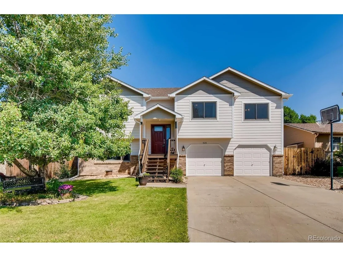 Photo of 525 Hawthorn Cir
