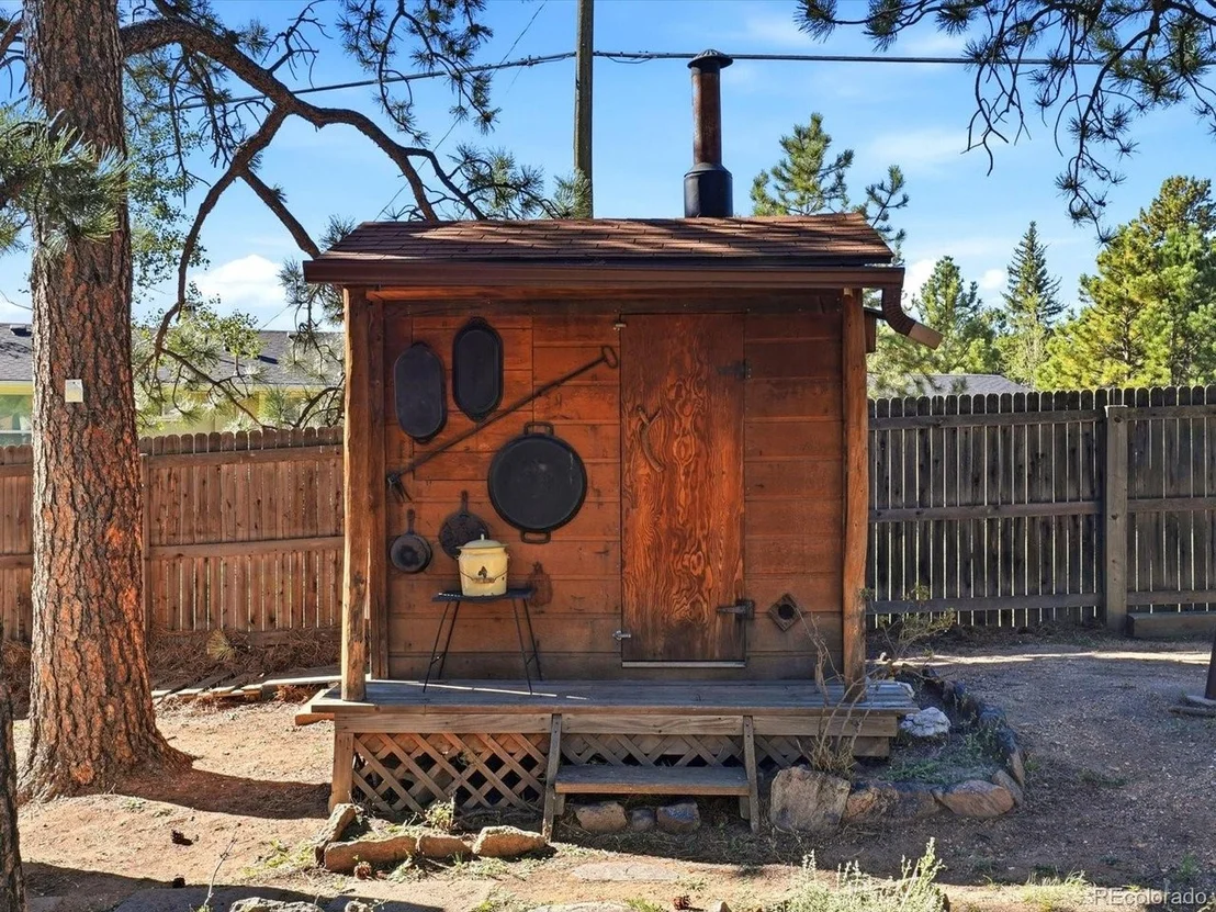Photo of 30402 Hilltop Dr