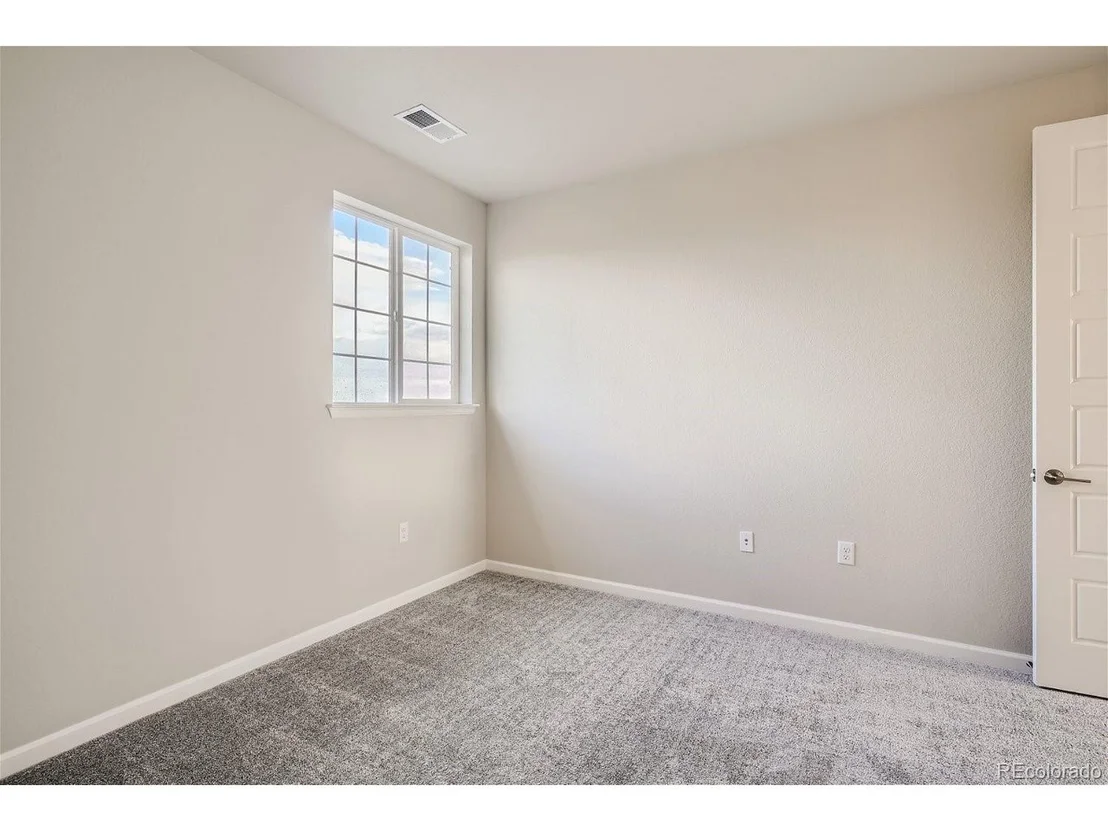 Photo of 1330 Colony Dr