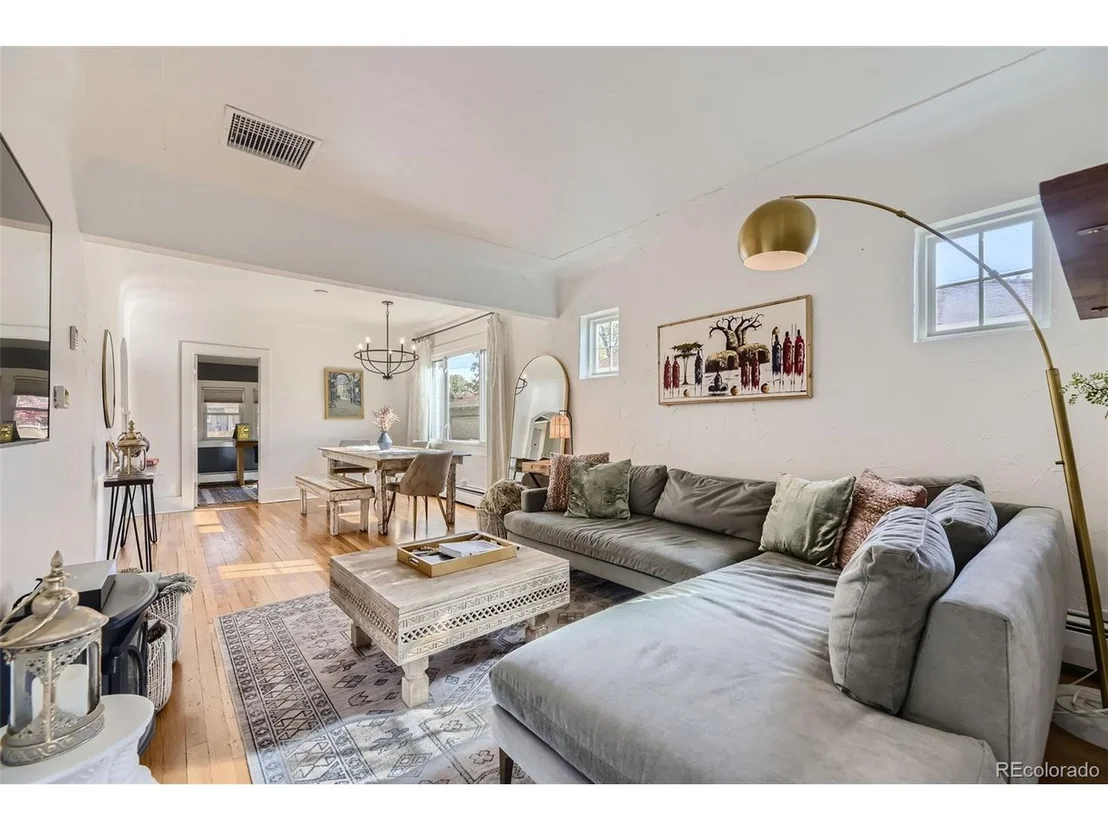 Photo of 4212 Lowell Blvd
