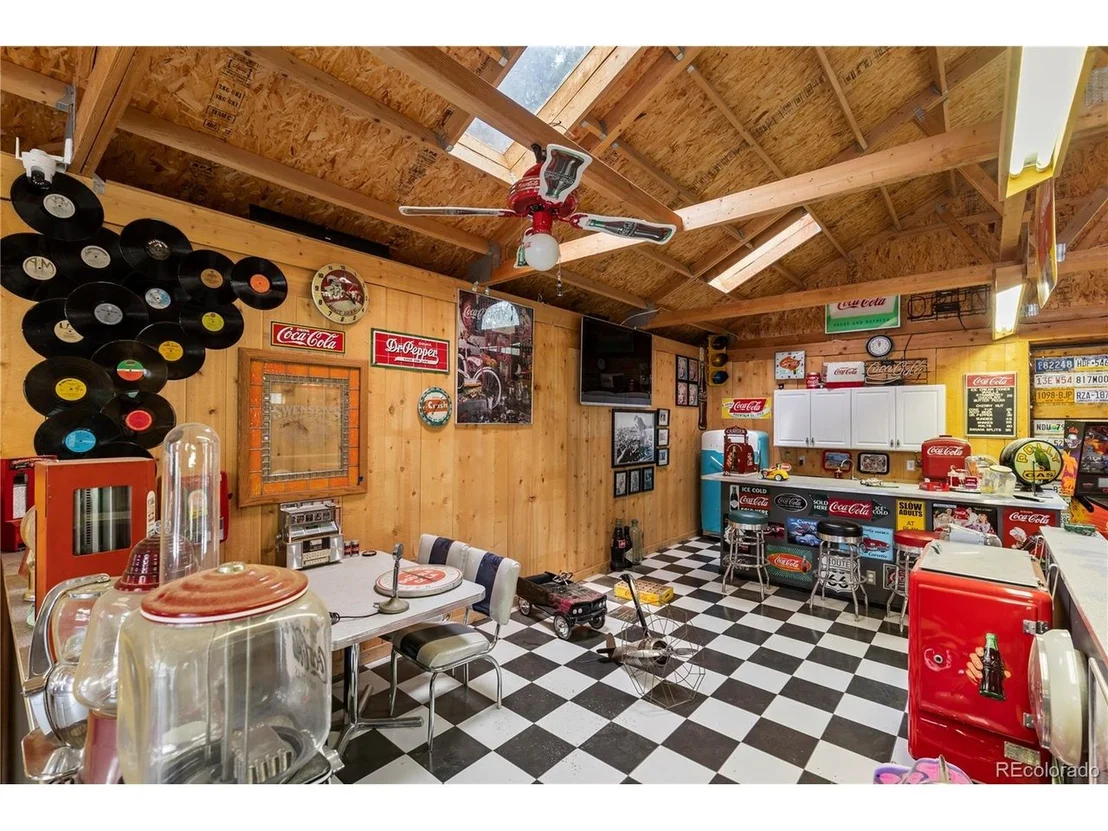 Photo of 10247 Pine Valley Dr