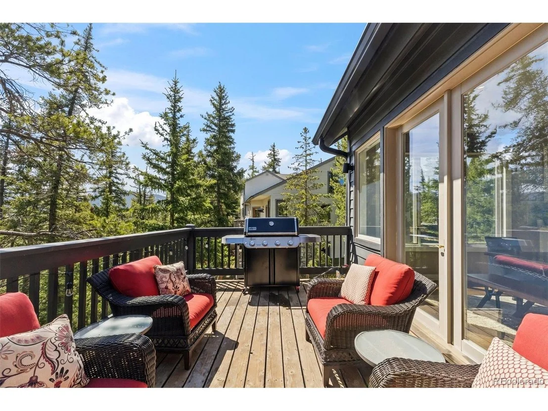 Photo of 162 High Meadow Dr
