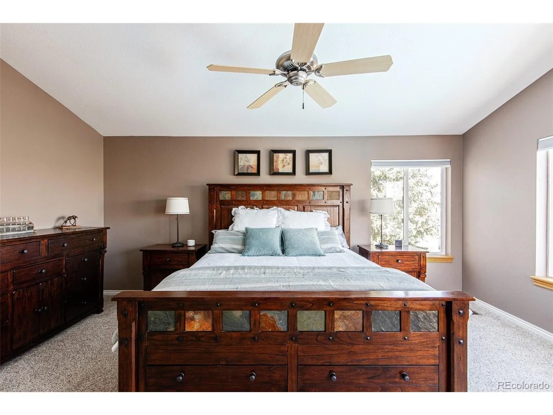 Photo of 1127 Wyndemere Cir