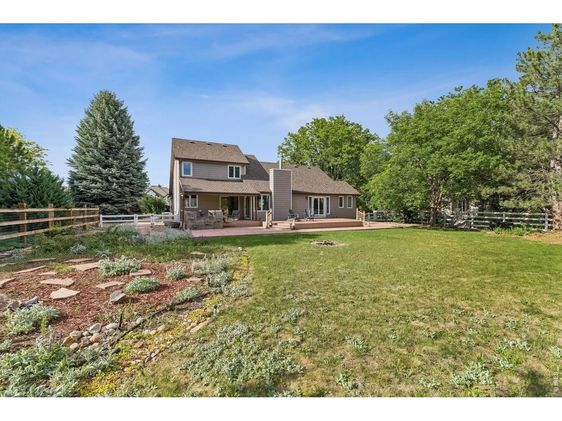 Photo of 6852 Peppertree Dr