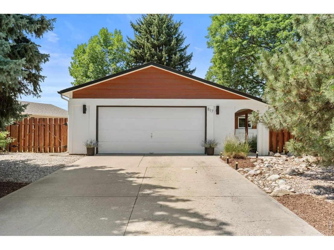 Photo of 817 Parkview Dr