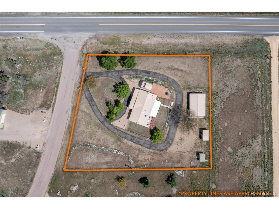 Photo of 246 Loop Dr