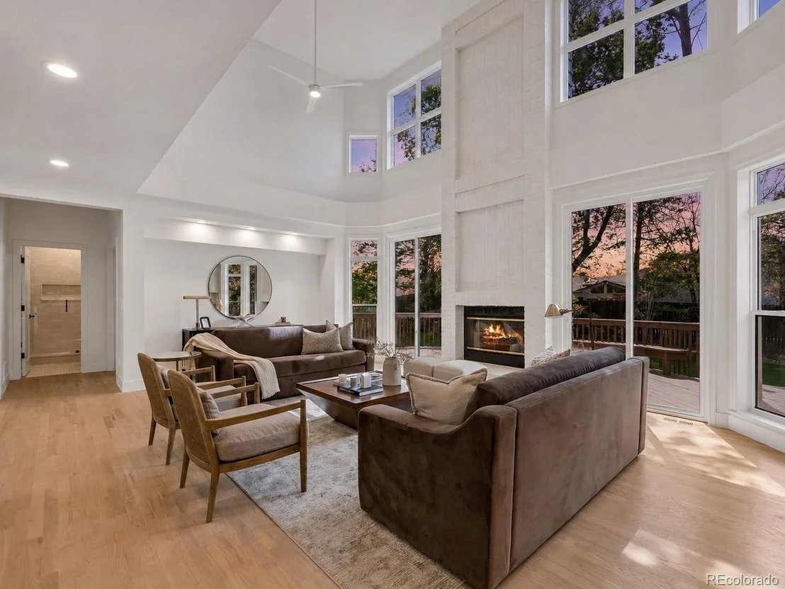 Photo of 5325 Pinehurst Dr