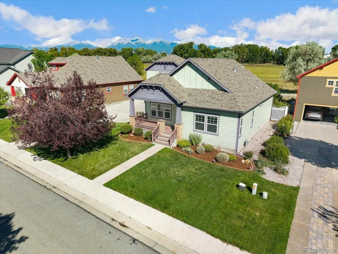 Photo of 12 Trailside Cir