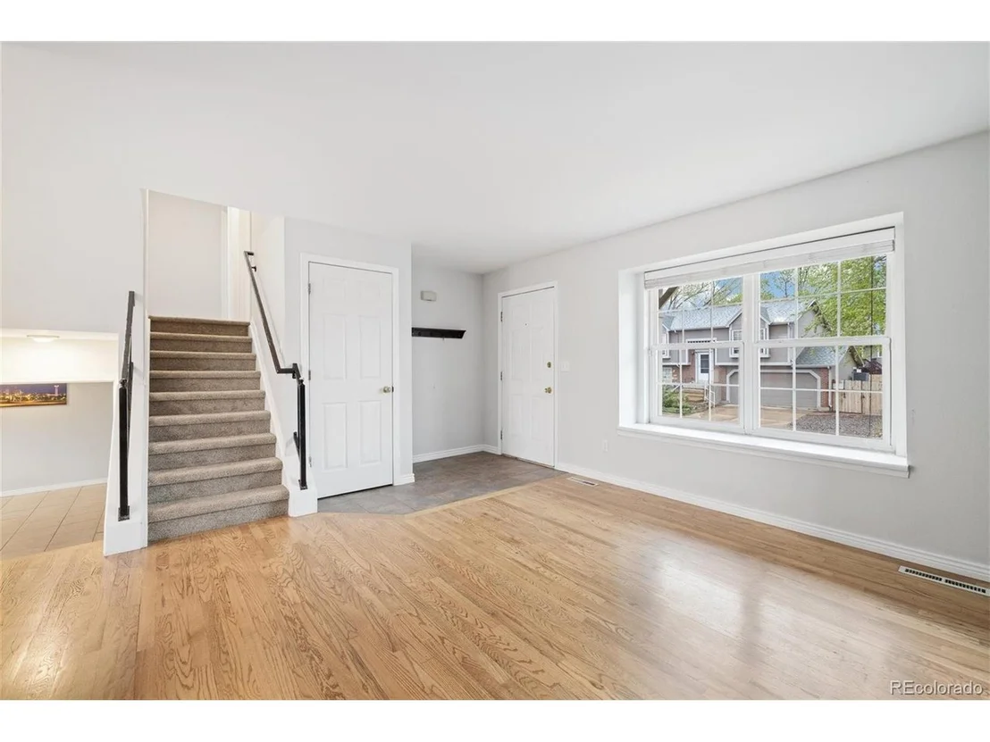 Photo of 325 Mulberry Cir
