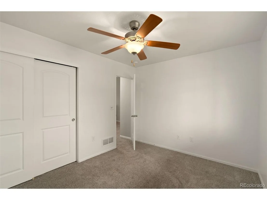 Photo of 2933 Alpine Ave