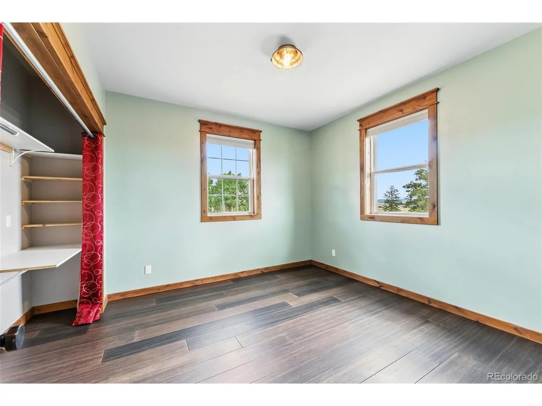 Photo of 701 Clark St