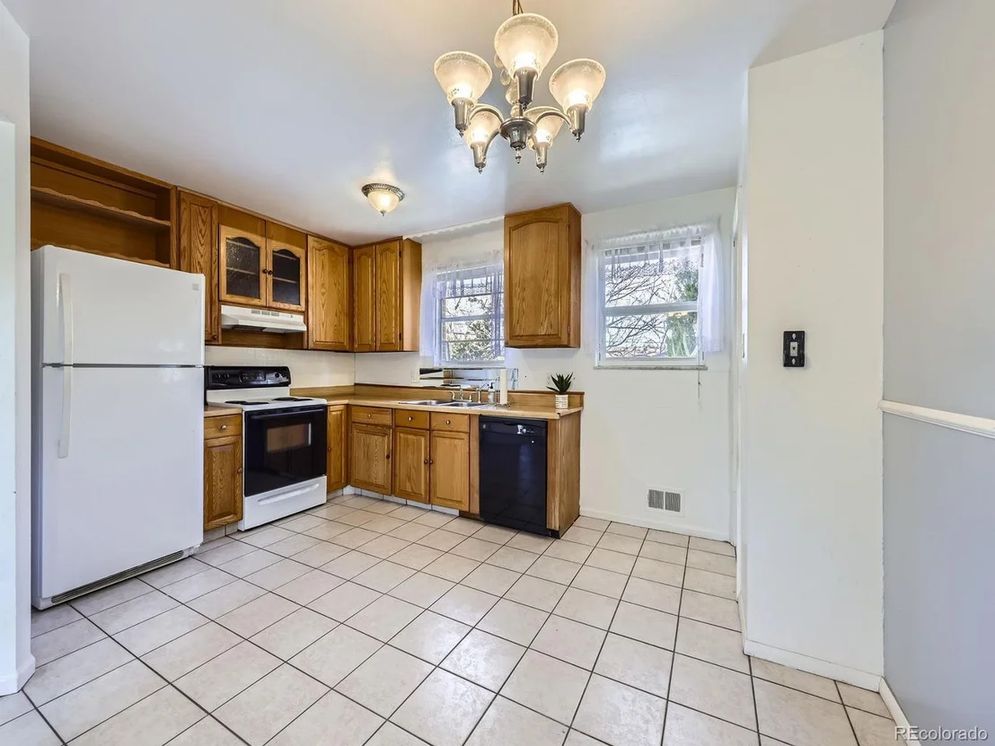 Photo of 11338 Fowler Dr