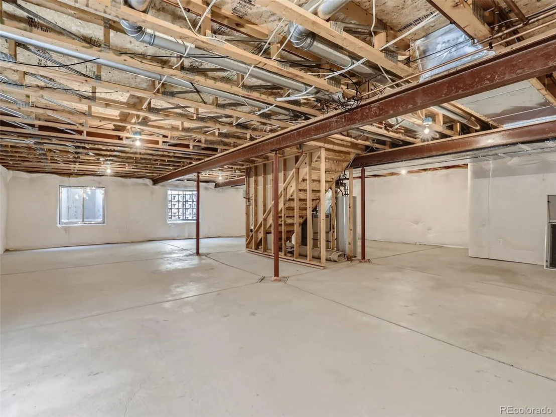 Photo of 6246 Devinney Cir