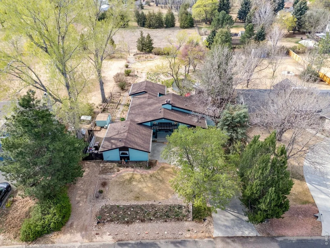 Photo of 7598 Estate Cir