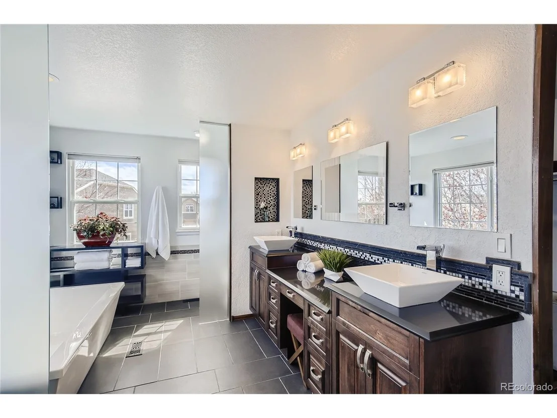 Photo of 883 W 124th Dr