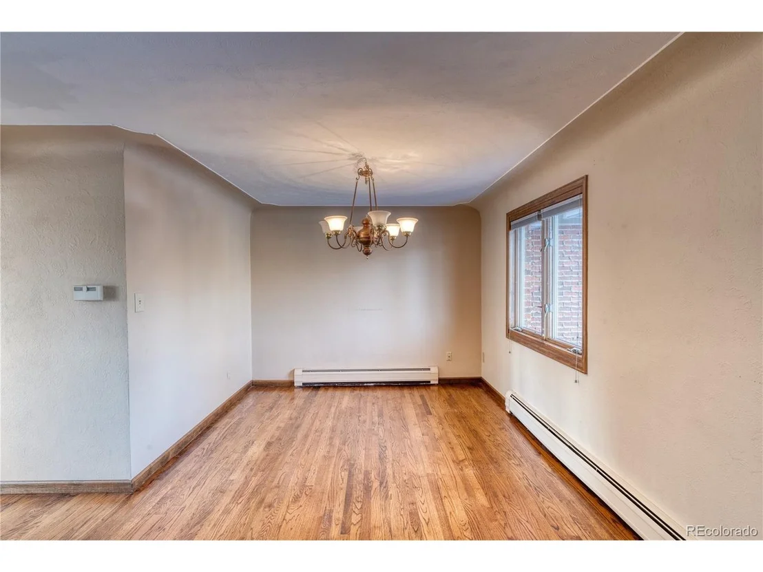 Photo of 2750 Heather Rd