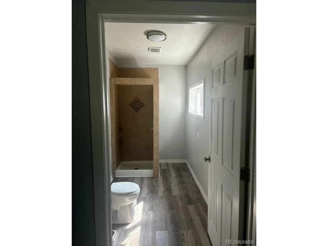 Photo of 331 Main St
